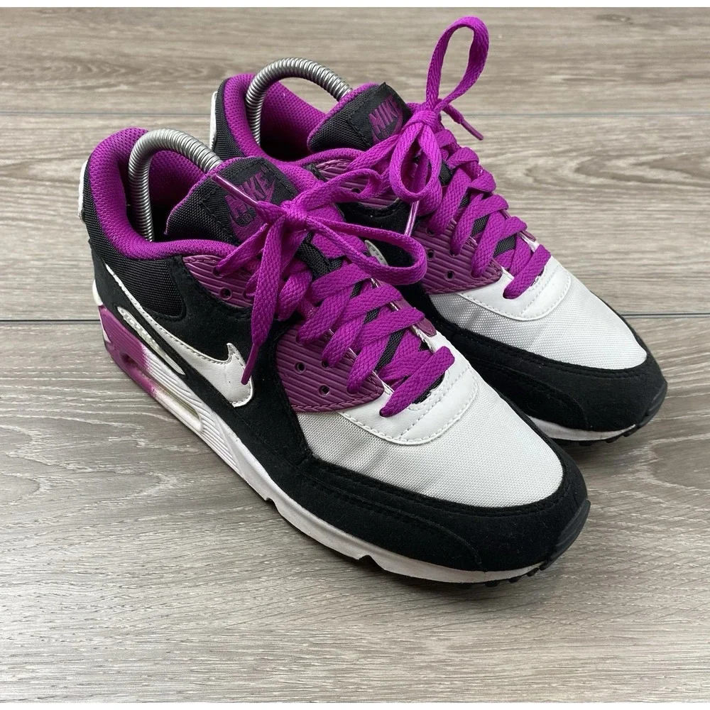 Nike Women's Air Max 90 Low Top Sneakers Black Purple White Size 8.5